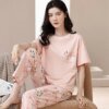 أطقم بيجامات نسائية بأكمام قصيرة
