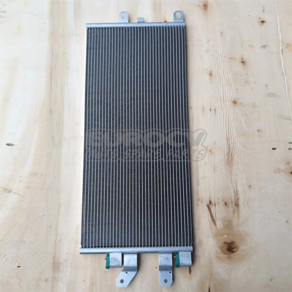 قطع غيار لشاحنات سكانيا SCE 2014389   مكثف تكييف الهواء