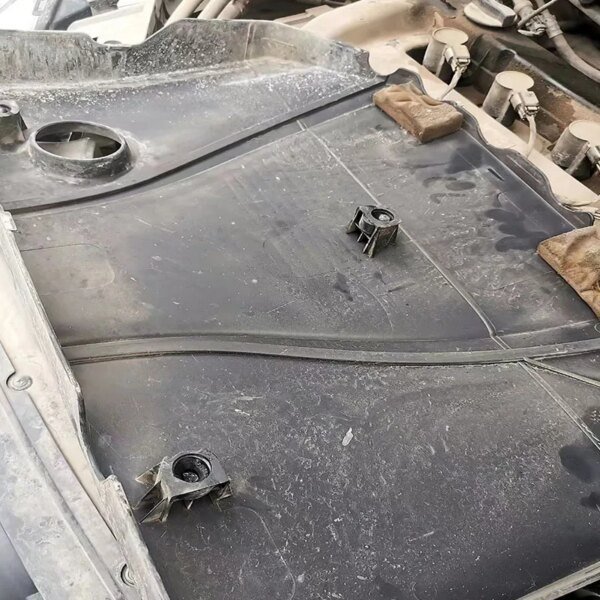 غطاء محرك مطاطي لمرسيدس بنز ، G-Class ، W461 ، W463 ، GL-Class ، X164 ، GLK-Class ، X204 ، M-Class ، W164 ، W166 ، W251 ، V251